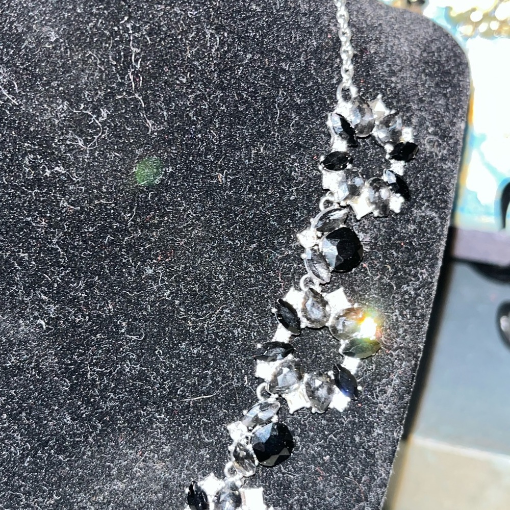 EUC | I.N.C International Concepts Crystal Collared Necklace! - Picture 4 of 5